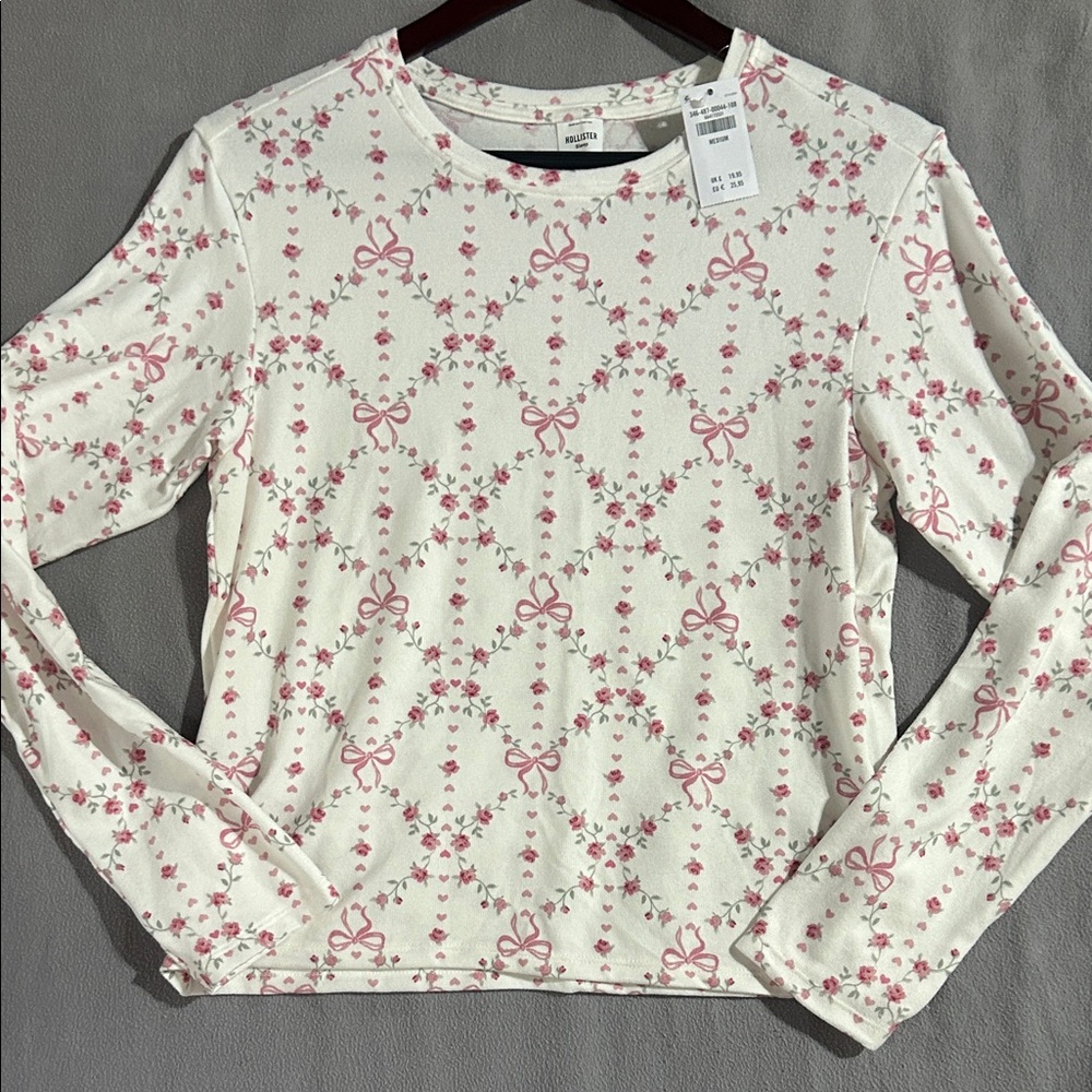NEW Hollister Floral Print Long Sleeve Sleep Top - M